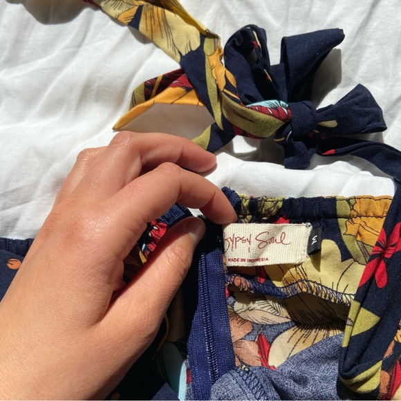 Floral Romper - Picture 3 of 6